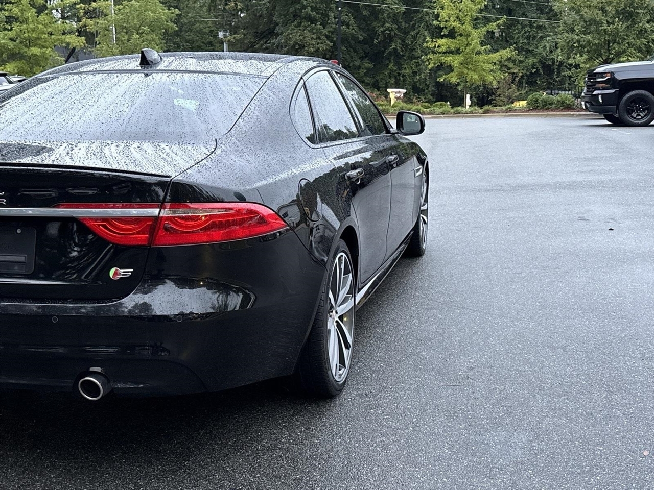 2016 Jaguar XF S photo 10