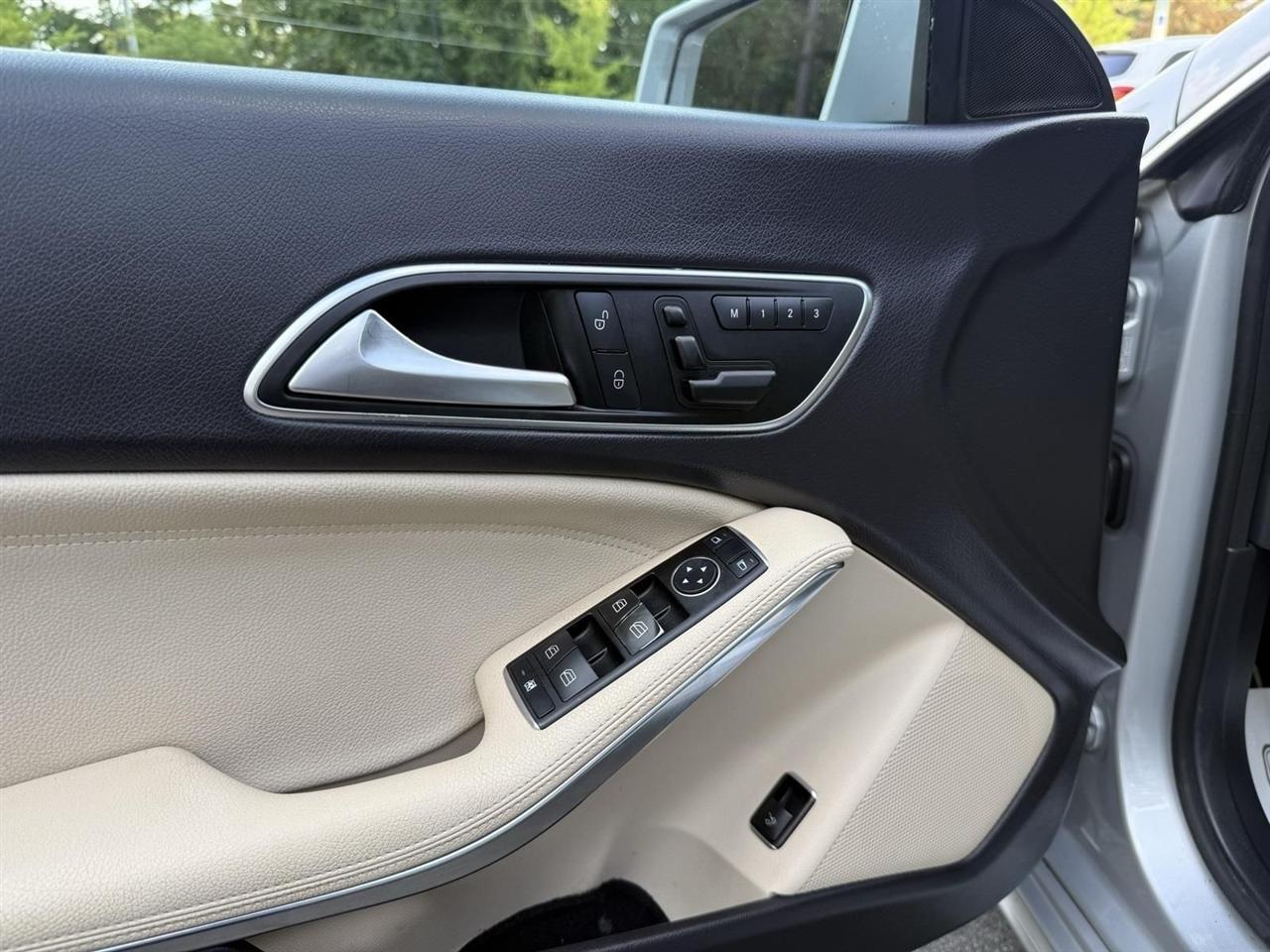 Mercedes-Benz CLA-Class  2014