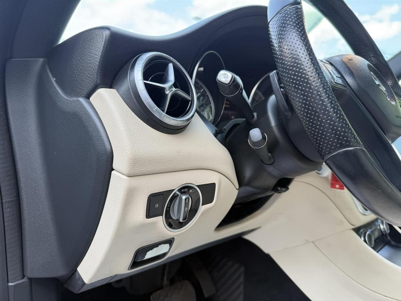 Mercedes-Benz CLA-Class  2014