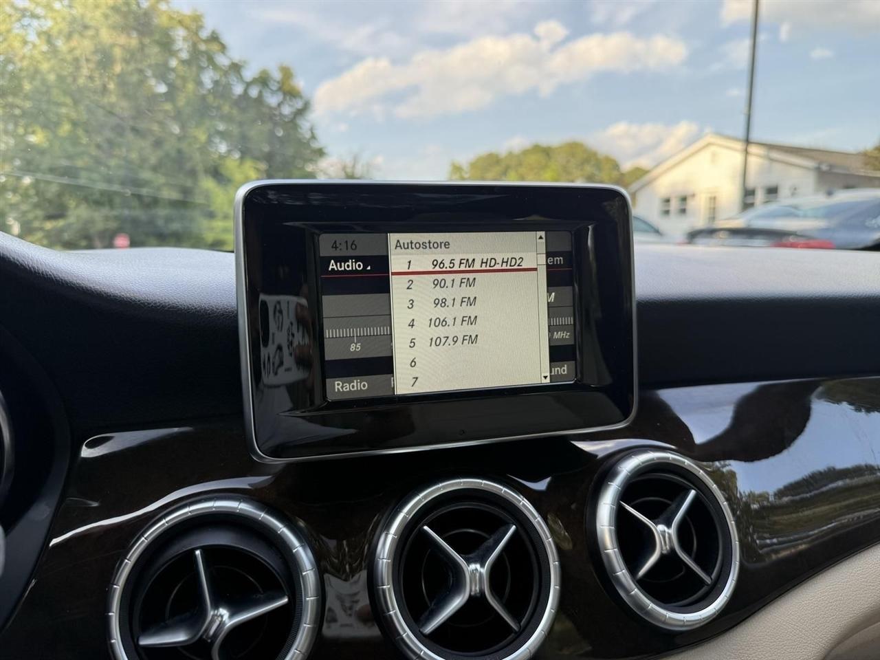 Mercedes-Benz CLA-Class  2014