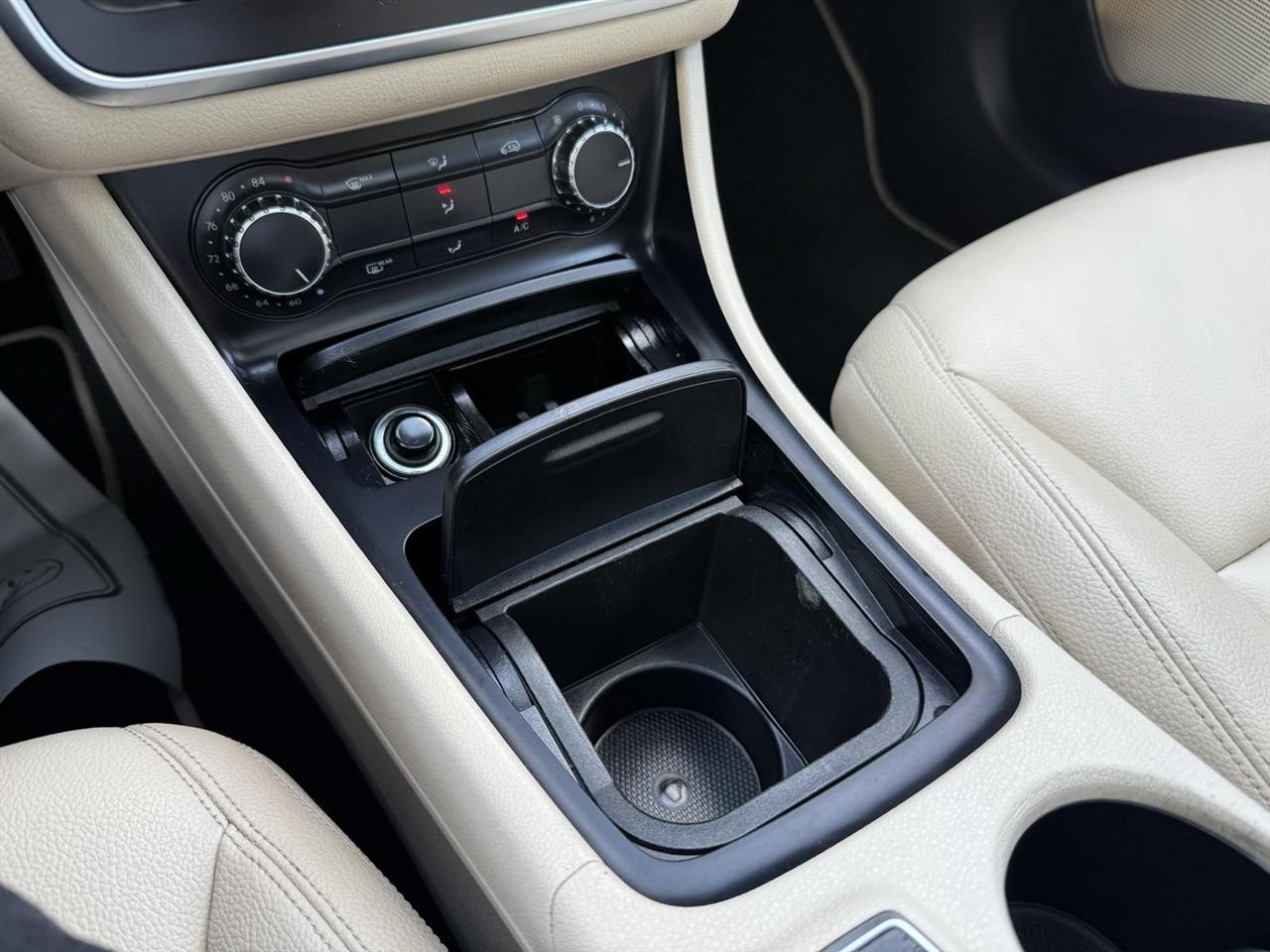 Mercedes-Benz CLA-Class  2014