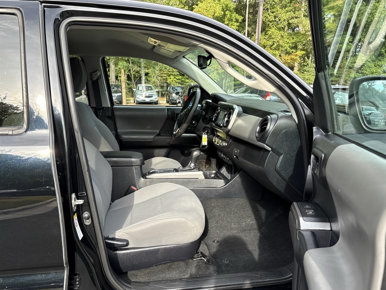 2019 Toyota Tacoma SR5 Double Cab Long Bed V6 4x4 photo 19