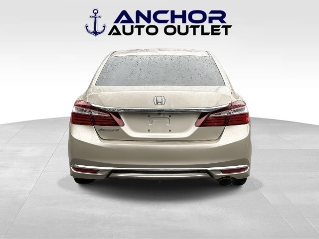 2017 Honda Accord LX photo 5