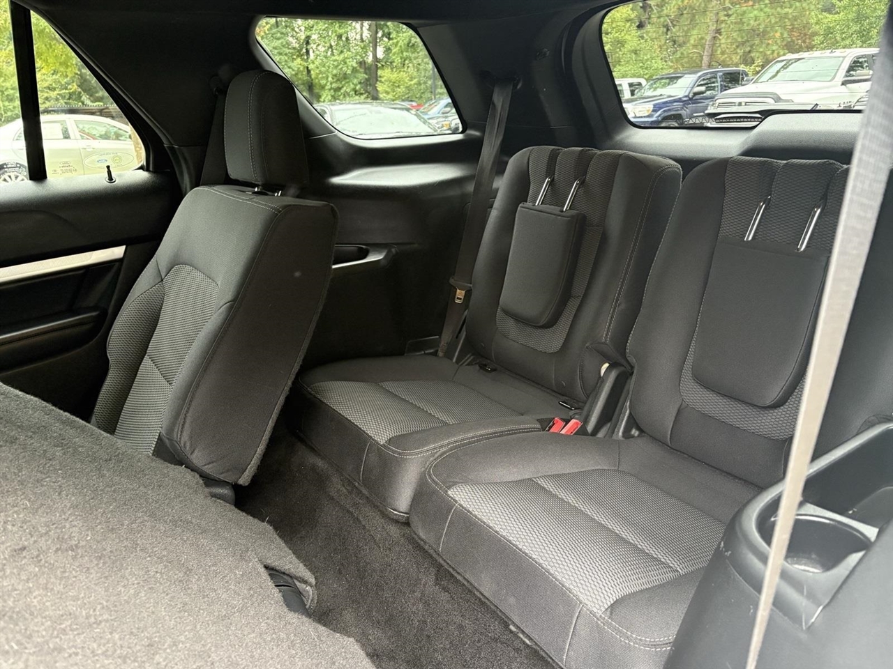 2016 Ford Explorer XLT photo 18