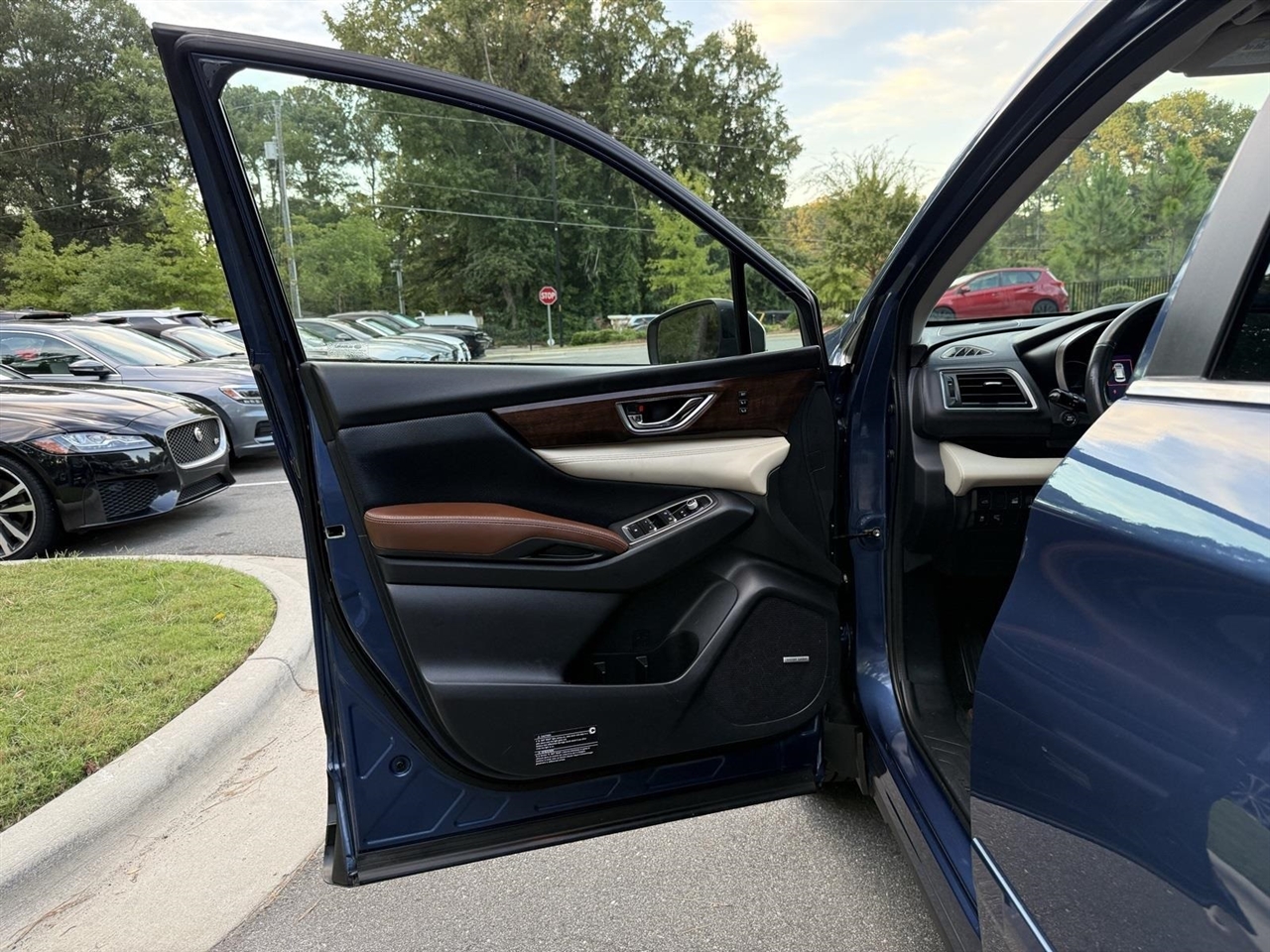 2019 Subaru Ascent Touring photo 11
