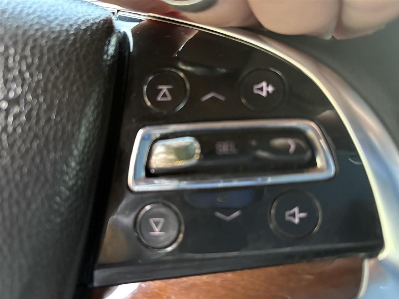 Cadillac Escalade  2016