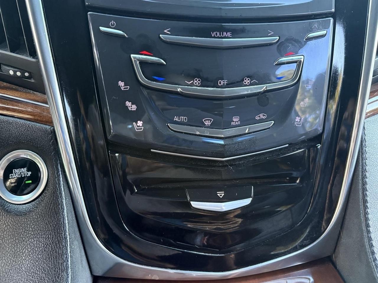 Cadillac Escalade  2016