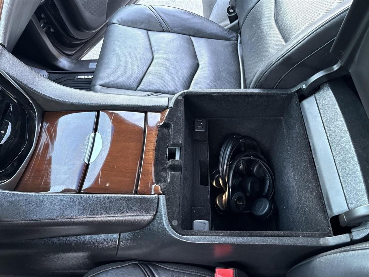 Cadillac Escalade  2016