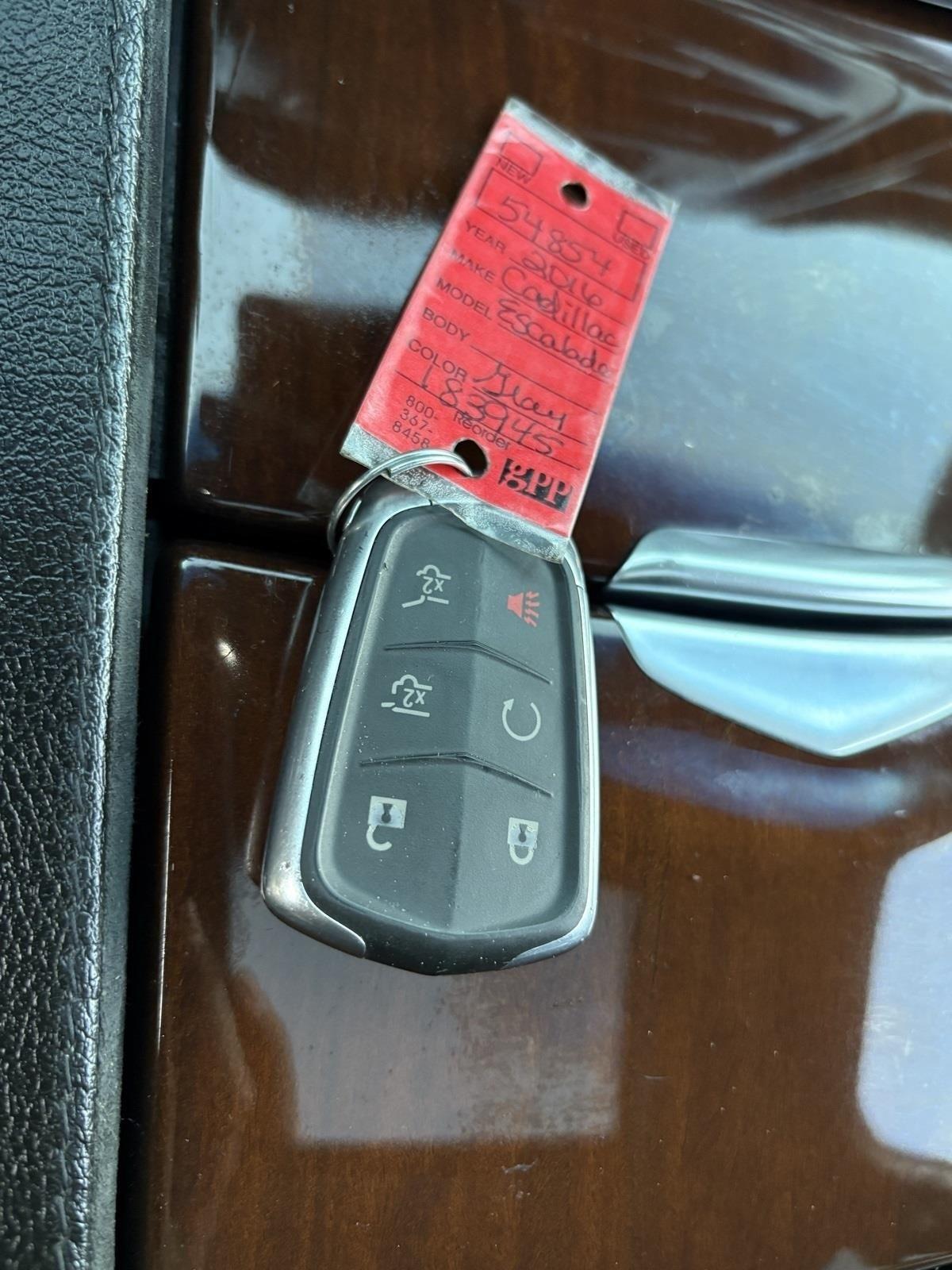 Cadillac Escalade  2016