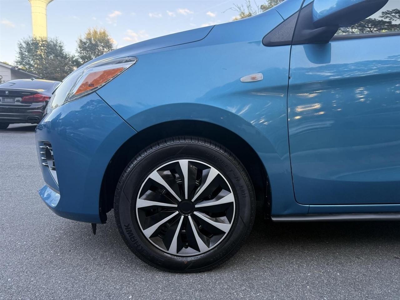 Mitsubishi Mirage G4  2023