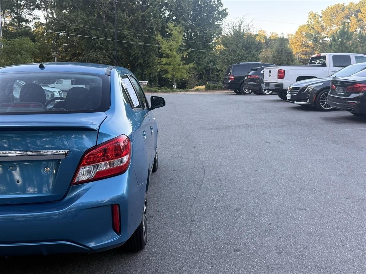 Mitsubishi Mirage G4  2023