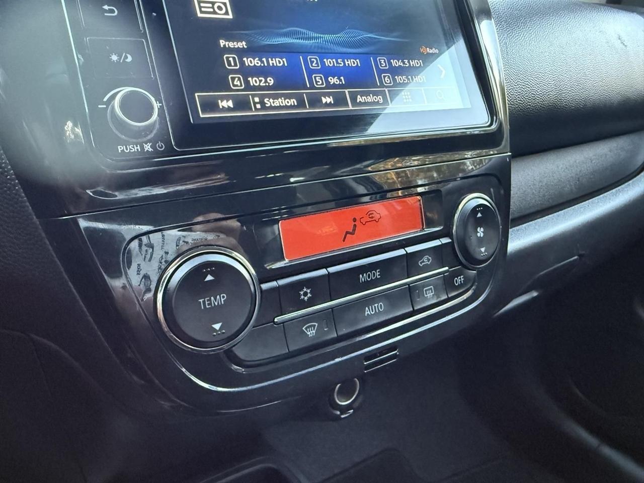 Mitsubishi Mirage G4  2023