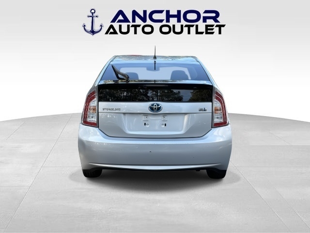 2013 Toyota Prius Three photo 5