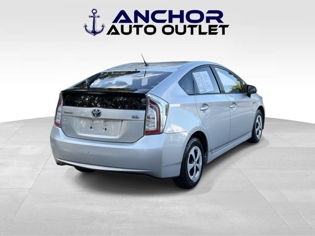 2013 Toyota Prius Three photo 7