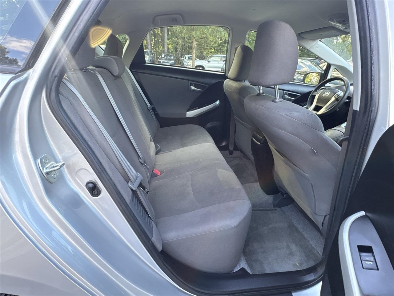 2013 Toyota Prius Three photo 19
