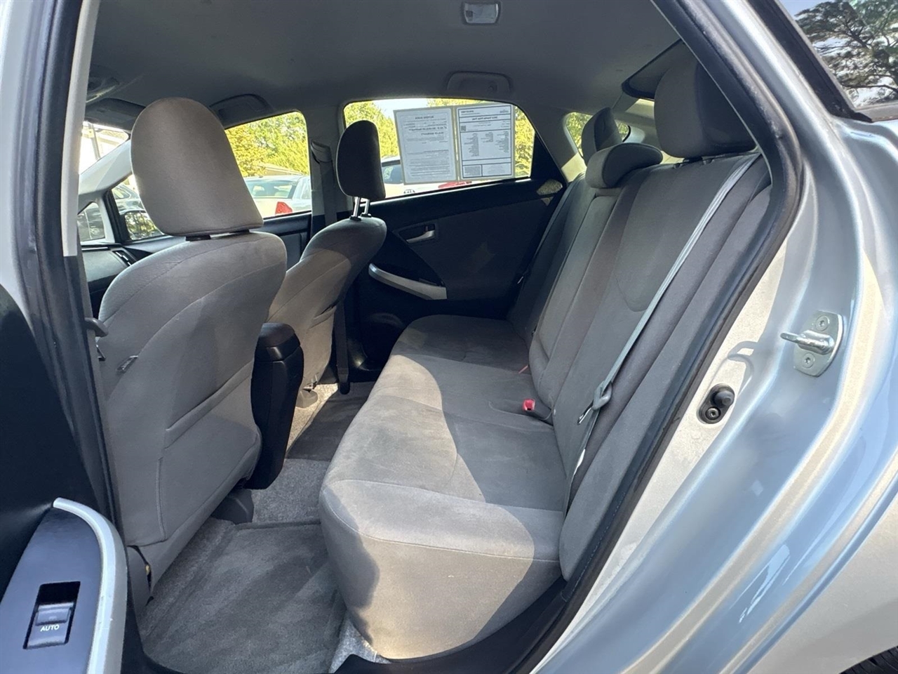 2013 Toyota Prius Three photo 21