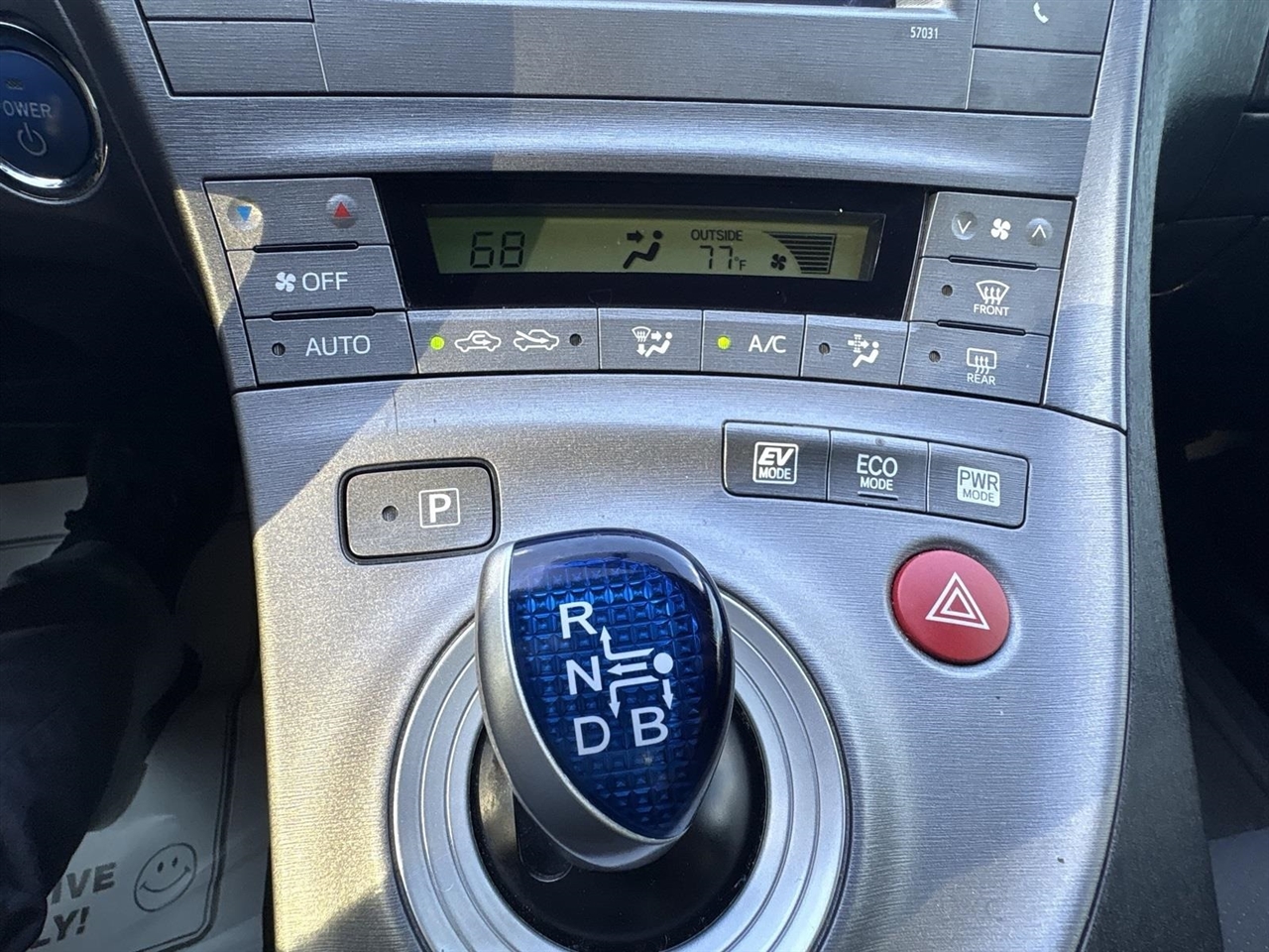 2013 Toyota Prius Three photo 30