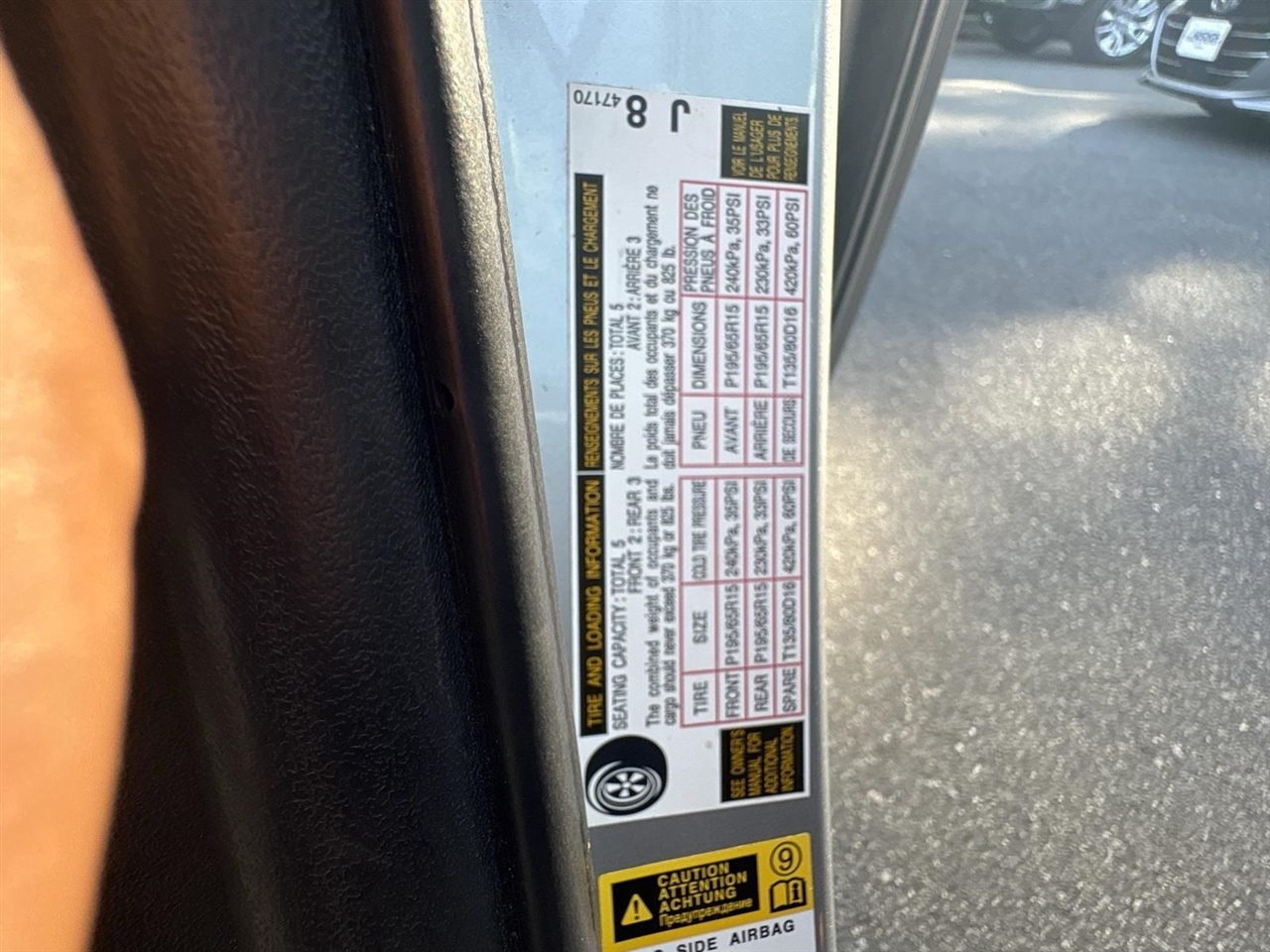 2013 Toyota Prius Three photo 34