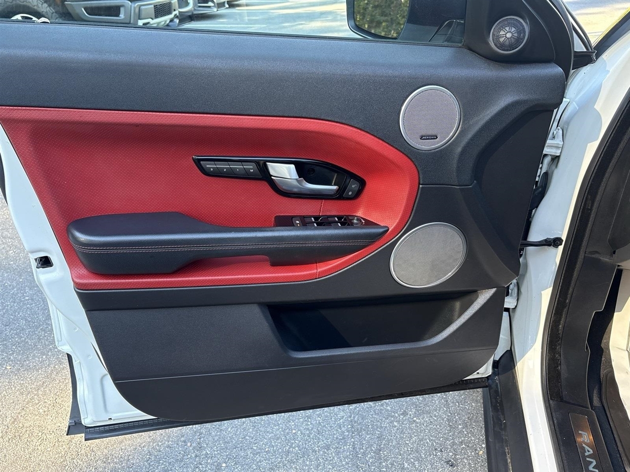 Land Rover Range Rover Evoque Dynamic Premium 5-Door 2015