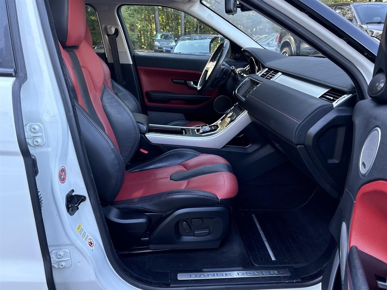 Land Rover Range Rover Evoque Dynamic Premium 5-Door 2015