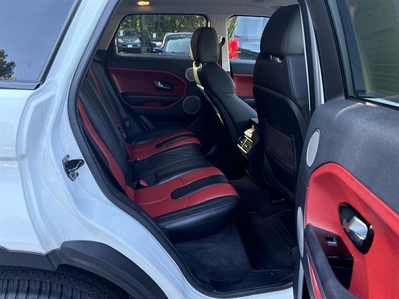 Land Rover Range Rover Evoque Dynamic Premium 5-Door 2015