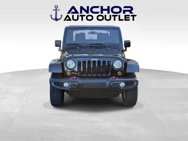 2012 Jeep Wrangler Sahara photo 2