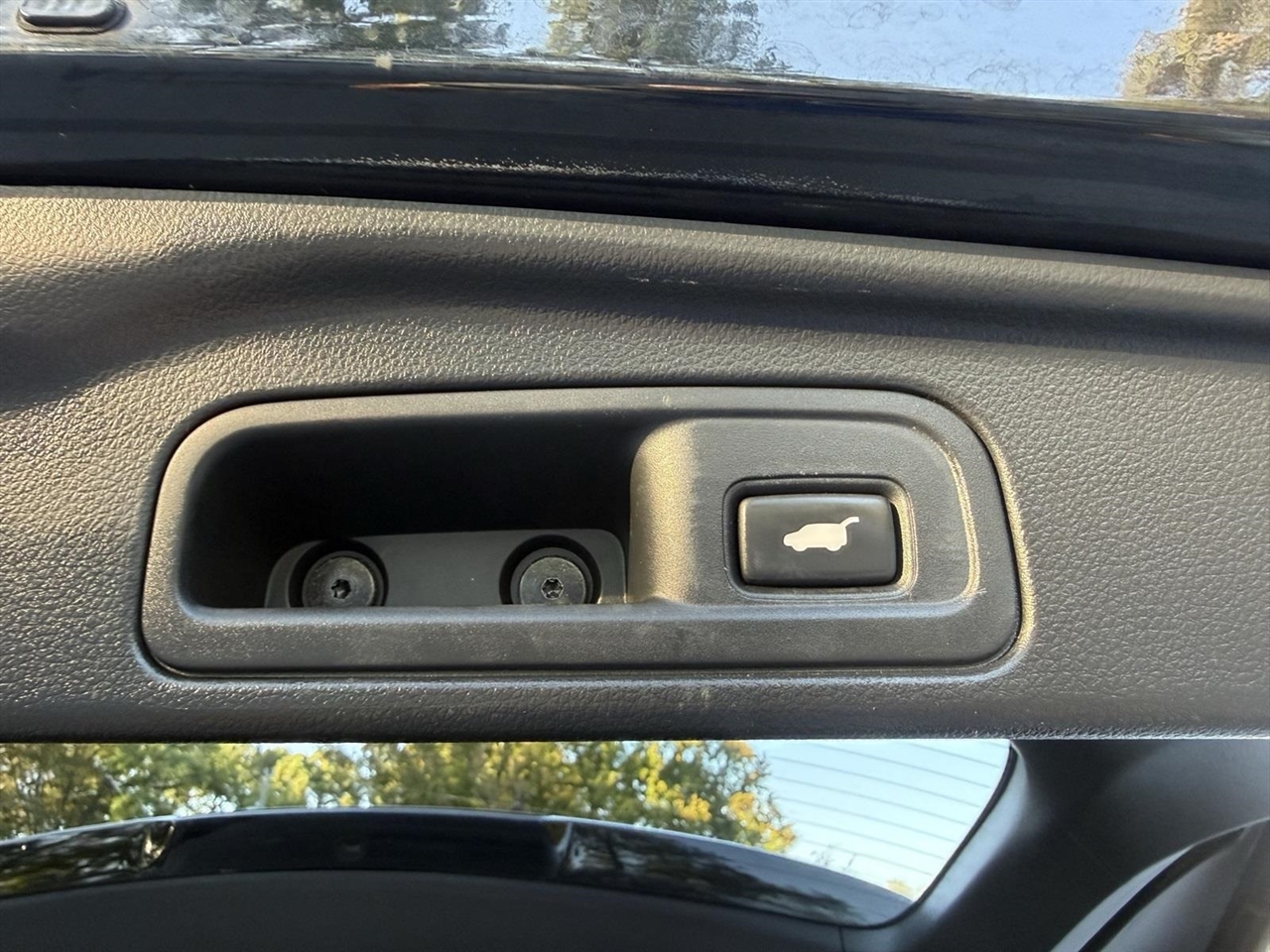 Honda Pilot Touring w/Rear Captain's Chairs 2019