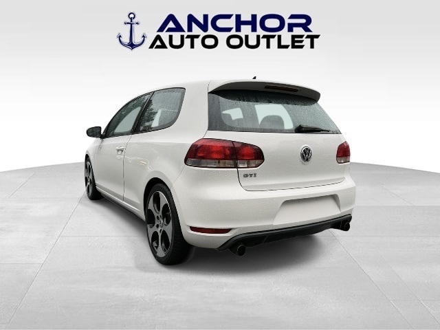 Volkswagen GTI 2.0T Coupe 2011
