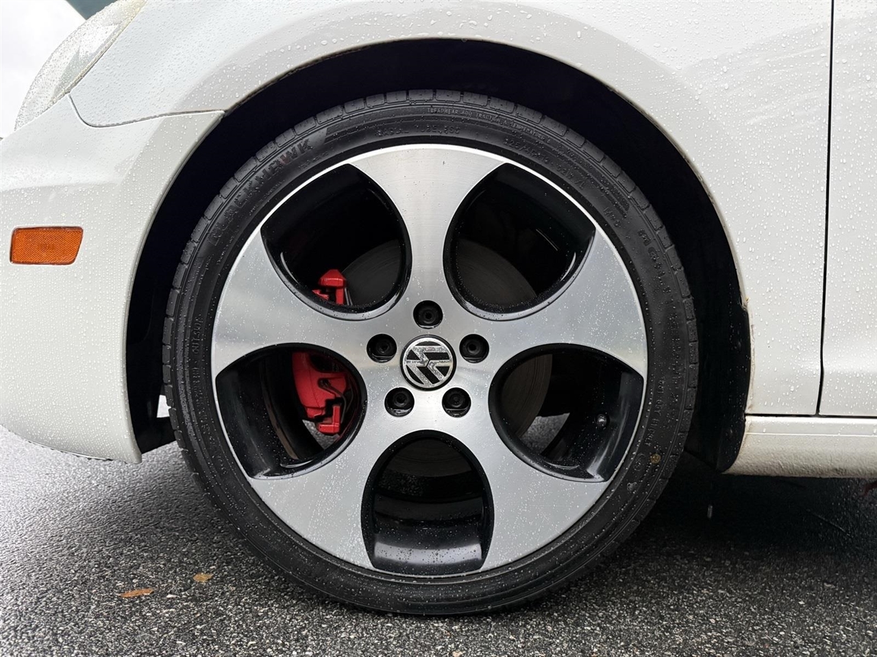 Volkswagen GTI 2.0T Coupe 2011