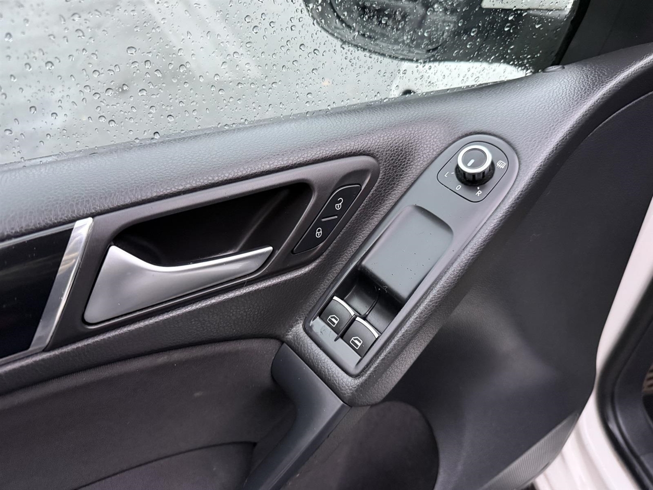 Volkswagen GTI 2.0T Coupe 2011