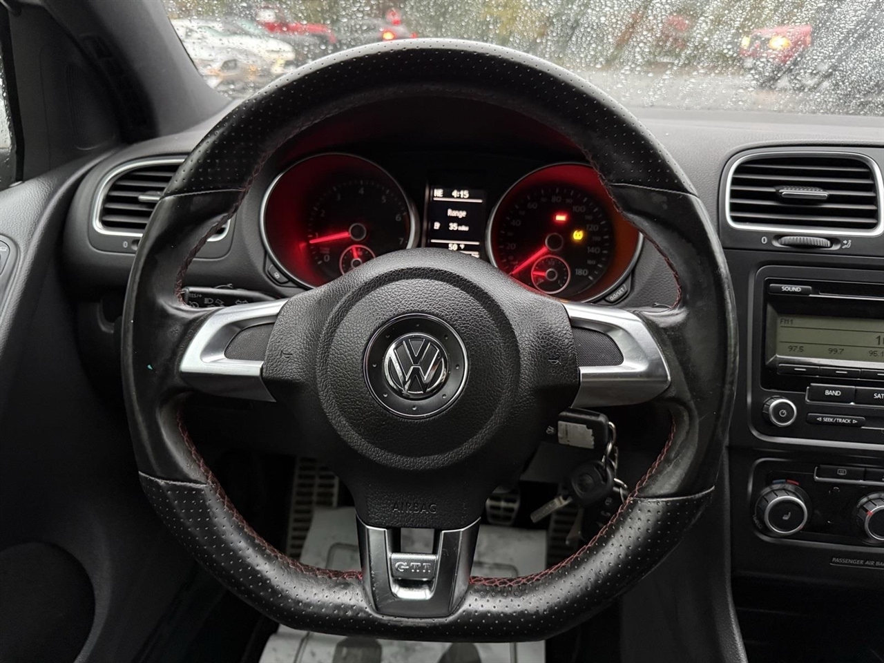Volkswagen GTI 2.0T Coupe 2011
