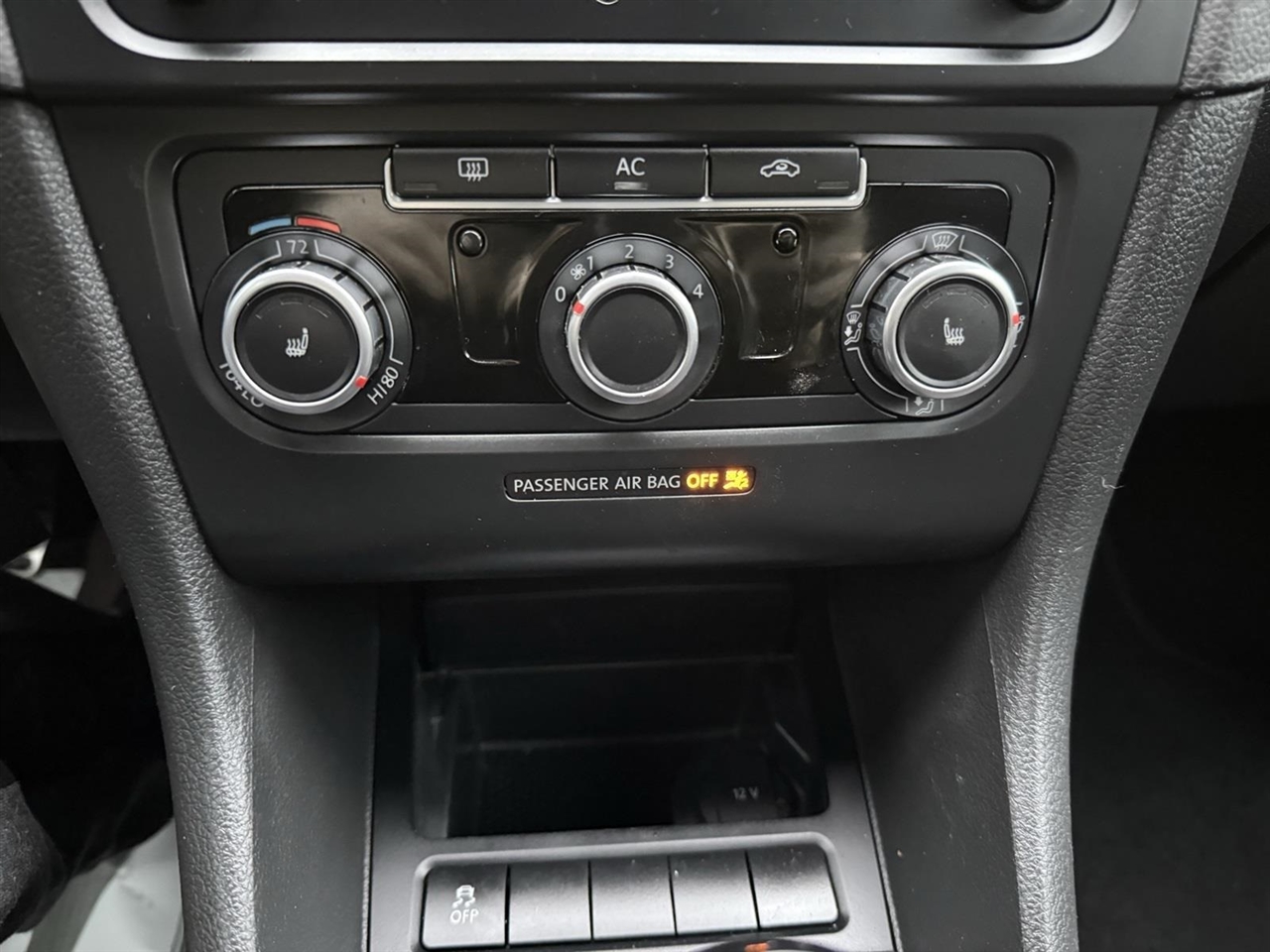 Volkswagen GTI 2.0T Coupe 2011