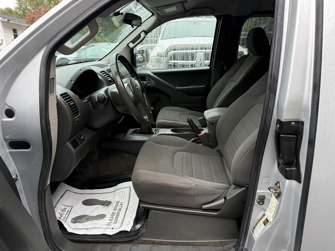 Nissan Frontier S King Cab I4 5MT 2WD 2016