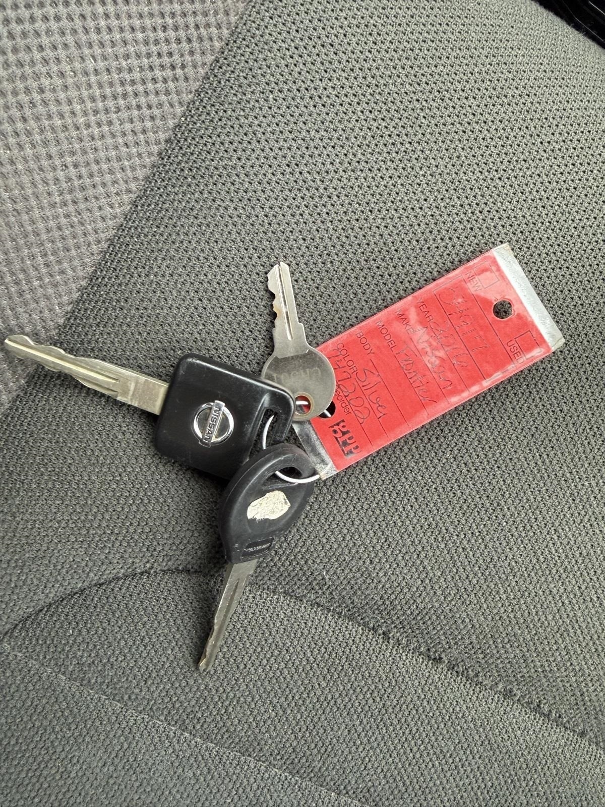 Nissan Frontier S King Cab I4 5MT 2WD 2016