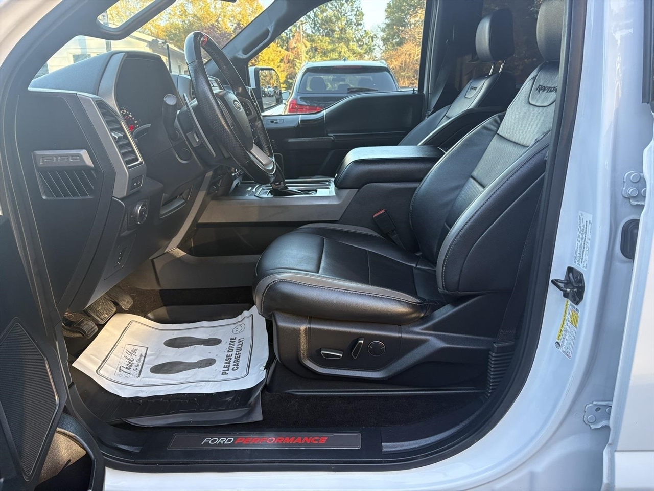 Ford F-150 Raptor SuperCrew 4WD 2018