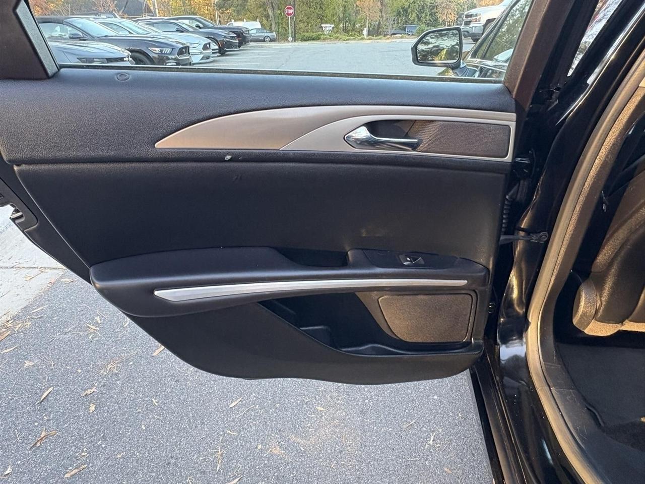 Lincoln MKZ Hybrid  2016