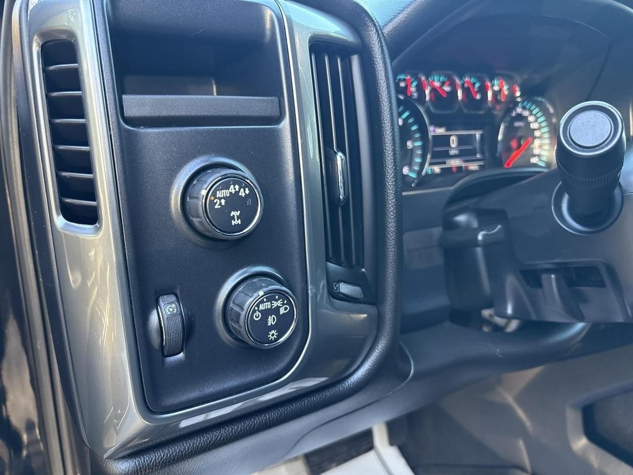 Chevrolet Silverado 1500  2018