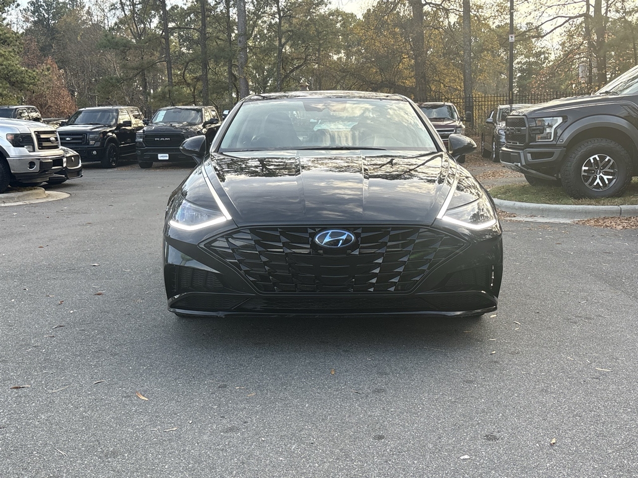 2020 Hyundai Sonata Convenience SEL Premium photo 2