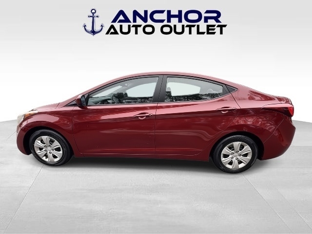 Hyundai Elantra SE 6AT 2016