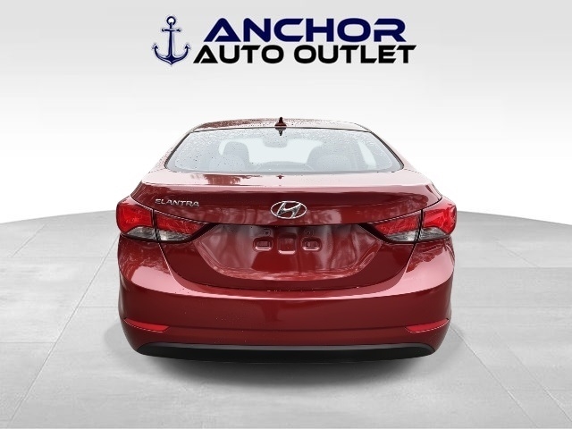 Hyundai Elantra SE 6AT 2016