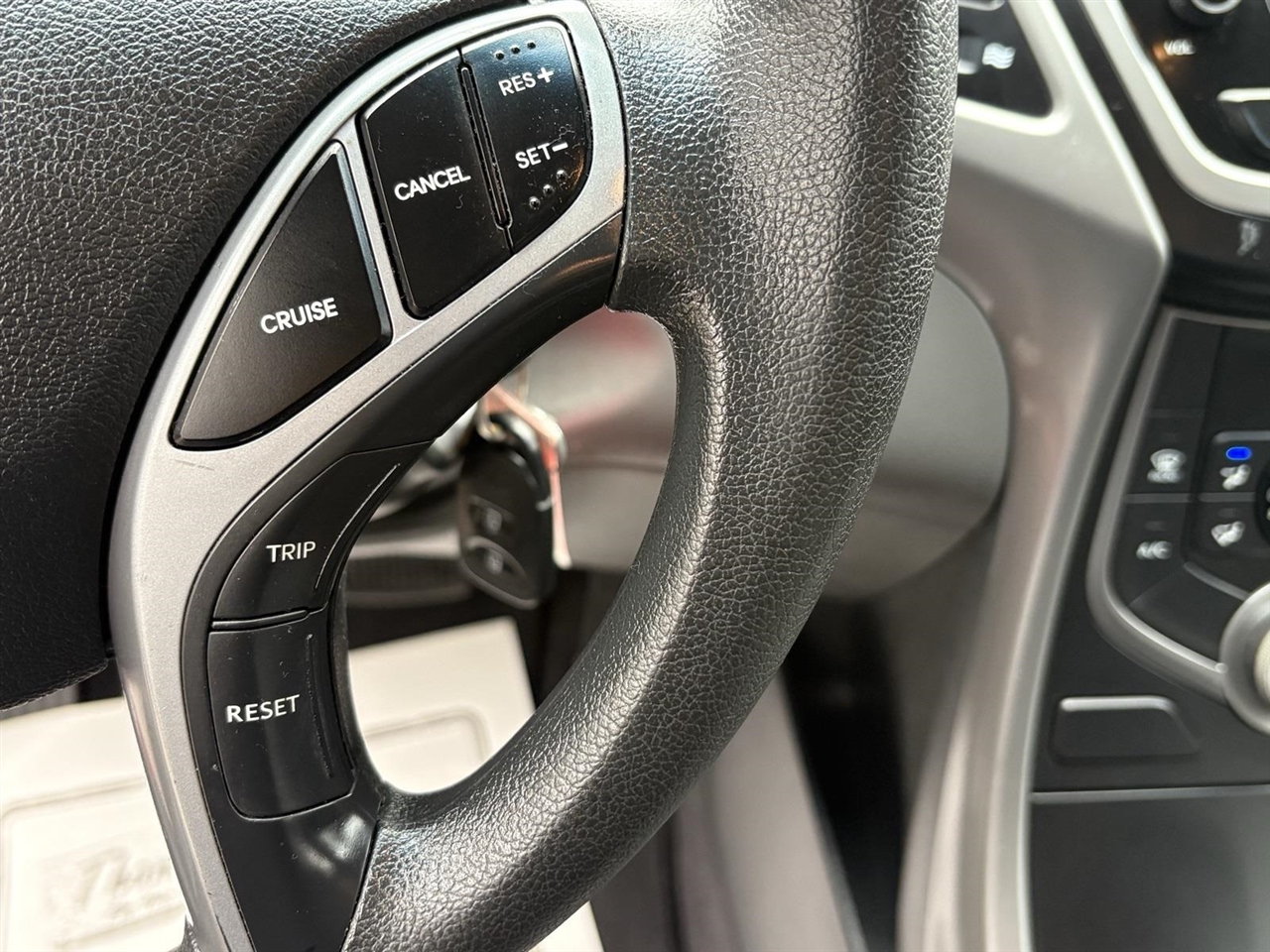 Hyundai Elantra SE 6AT 2016