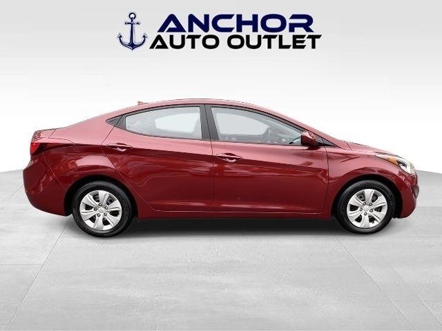 Hyundai Elantra  2016