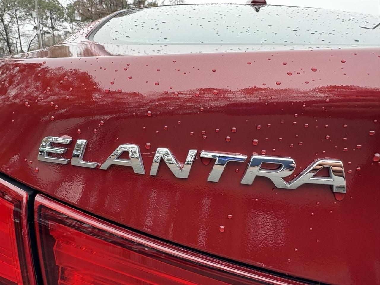 Hyundai Elantra  2016