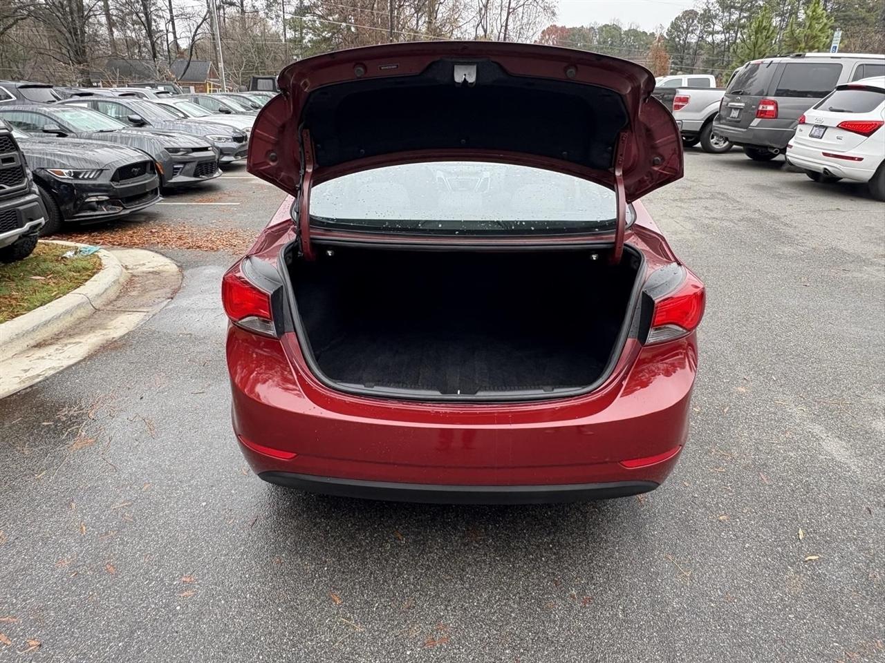 Hyundai Elantra  2016