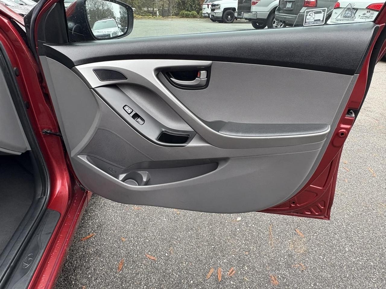 Hyundai Elantra  2016