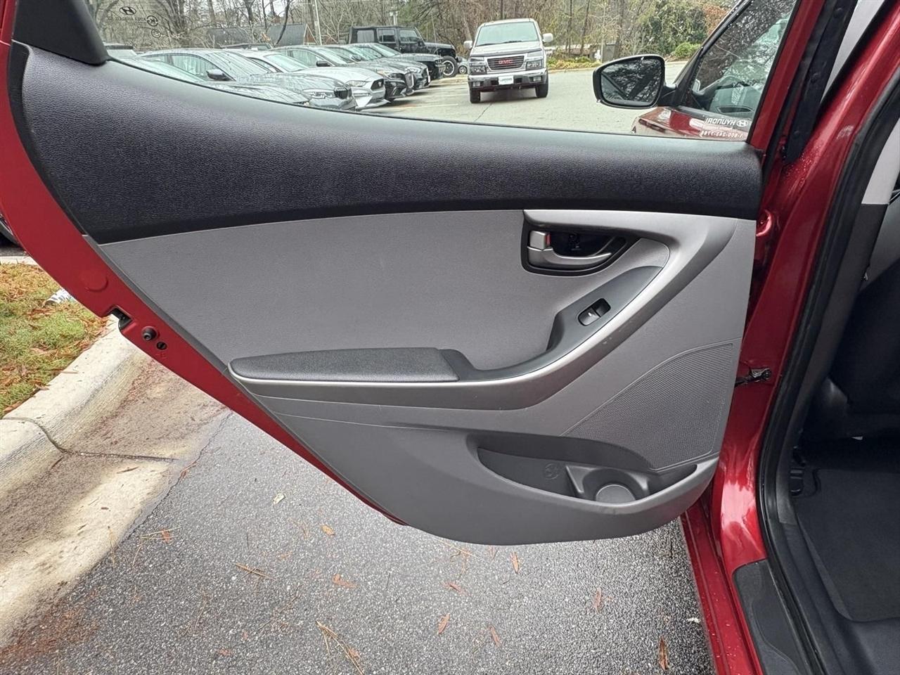 Hyundai Elantra  2016