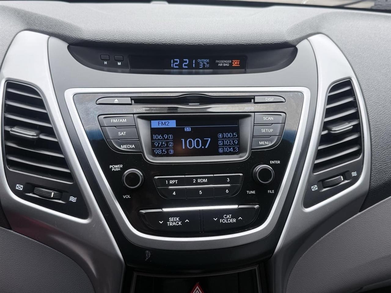 Hyundai Elantra  2016