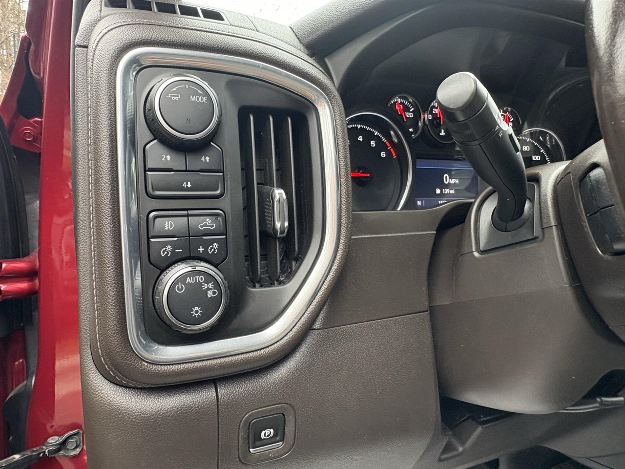 Chevrolet Silverado 2500HD LT Crew Cab Long Box 4WD 2020