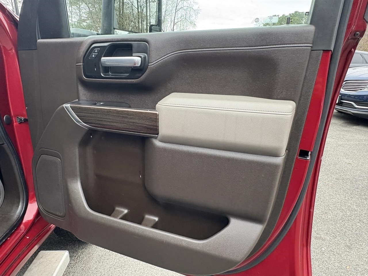 Chevrolet Silverado 2500HD LT Crew Cab Long Box 4WD 2020