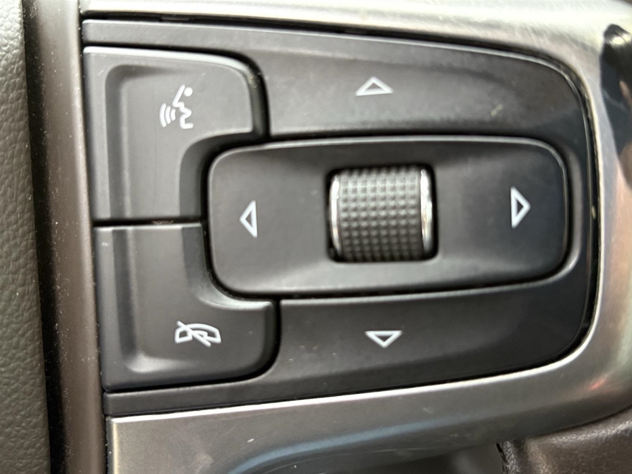 Chevrolet Silverado 2500HD LT Crew Cab Long Box 4WD 2020